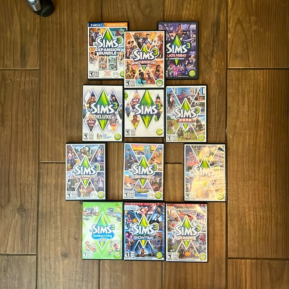 LOT OF 12 THE SIMS 3 PC GAMES - Picture 1 of 5